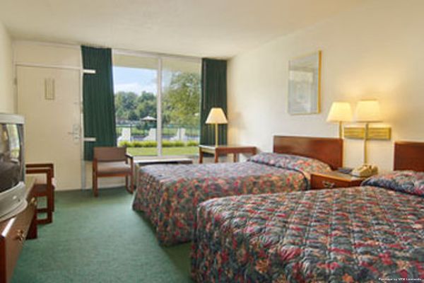 Macomb Inn Macomb